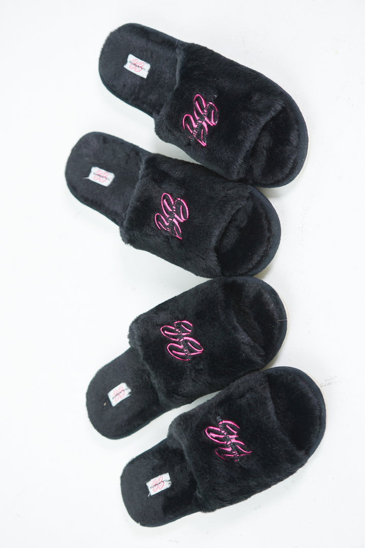 BB SIGNATURE BLACK OPEN TOE SLIPPERS